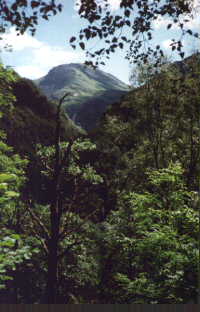 Auf dem Fußpfad zu den Steall Falls im Glen Nevis